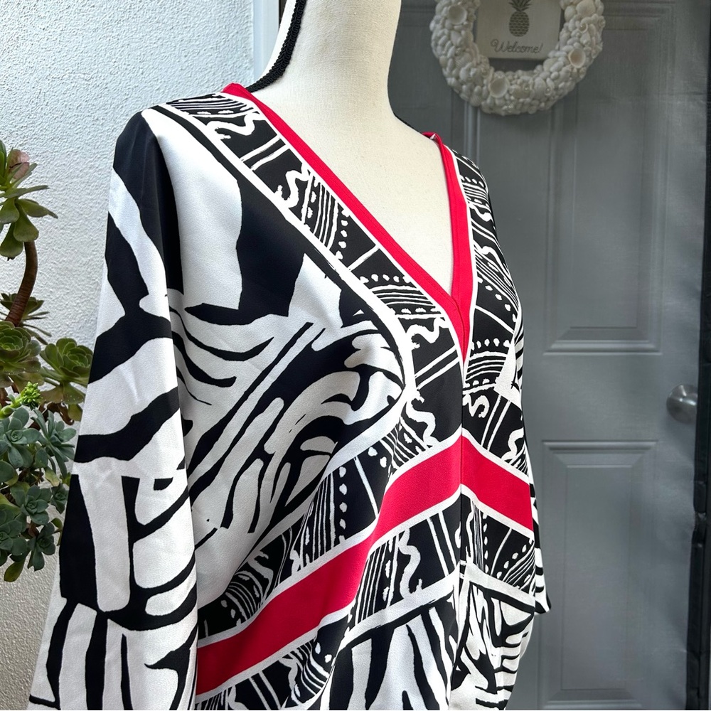 Nine West Black and White Zebra Print Top Caftan Red Sz M Boxy Plunging Roomy